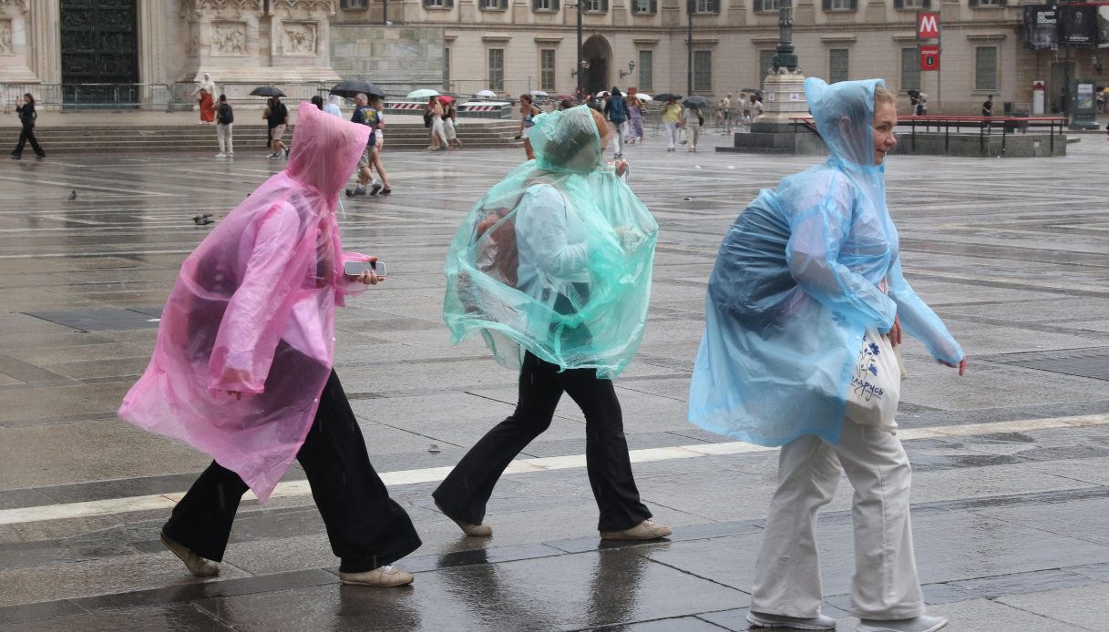 https://wips.plug.it/cips/notizie.virgilio.it/cms/2026/08/maltempo-allerta-gialla-protezione-civile.jpg