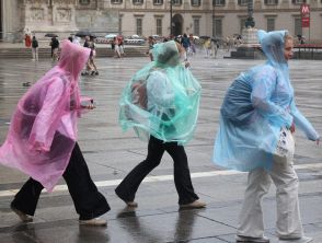 Maltempo, temporali al Centro-Nord portati da una veloce perturbazione: è allerta gialla in otto regioni