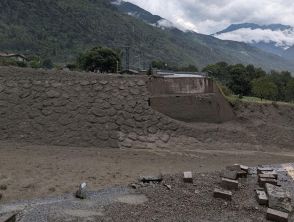 Maltempo in Valcamonica, a Sonico crolla un ponte ricostruito pochi anni fa: decine di persone evacuate