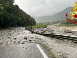 Maltempo, vicino Bergamo 6 paesi isolati e 350 persone evacuate: Brembo e Serio in piena, la situazione