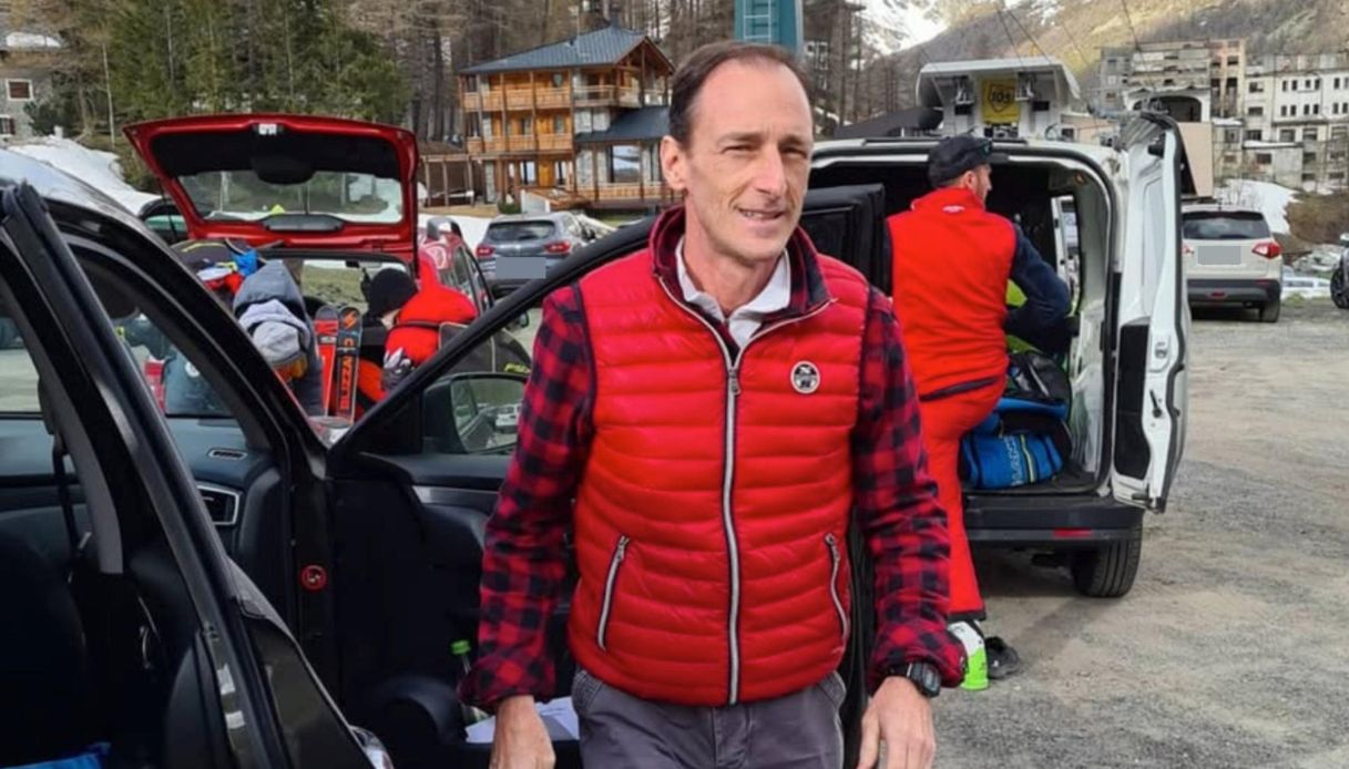 https://wips.plug.it/cips/notizie.virgilio.it/cms/2026/08/marco-ratto-disperso-alluvione-nepal.jpg