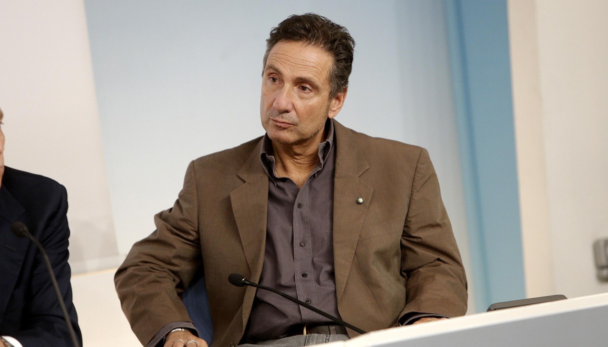 https://wips.plug.it/cips/notizie.virgilio.it/cms/2026/08/mario-tozzi.jpg