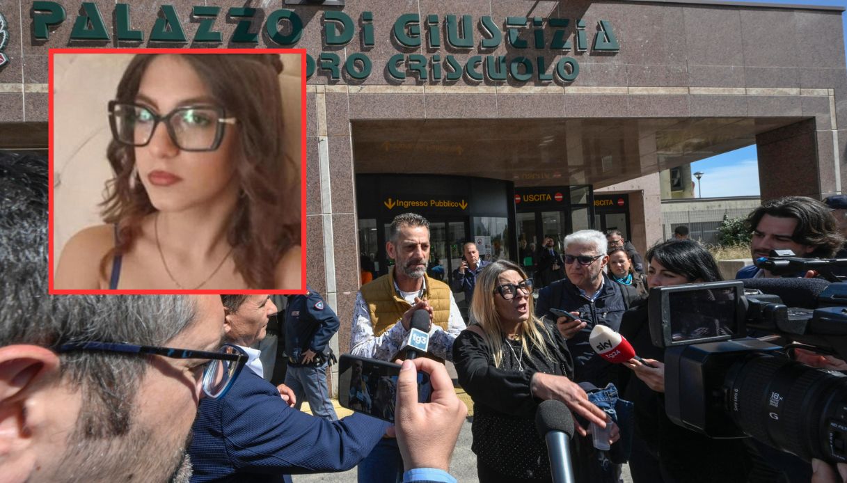 https://wips.plug.it/cips/notizie.virgilio.it/cms/2026/08/martina-carbonaro-braccialetto-elettronico-genitori.jpg