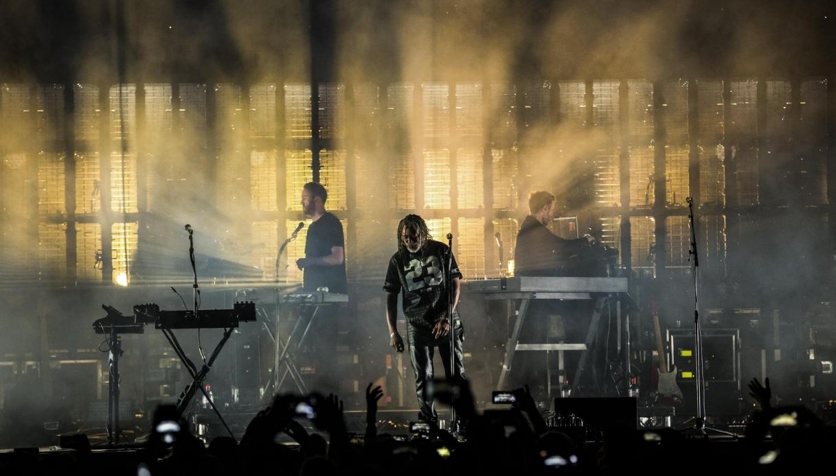 Massive Attack espulsi da Singapore per lo slogan "Free Palestine" scandito durante un concerto