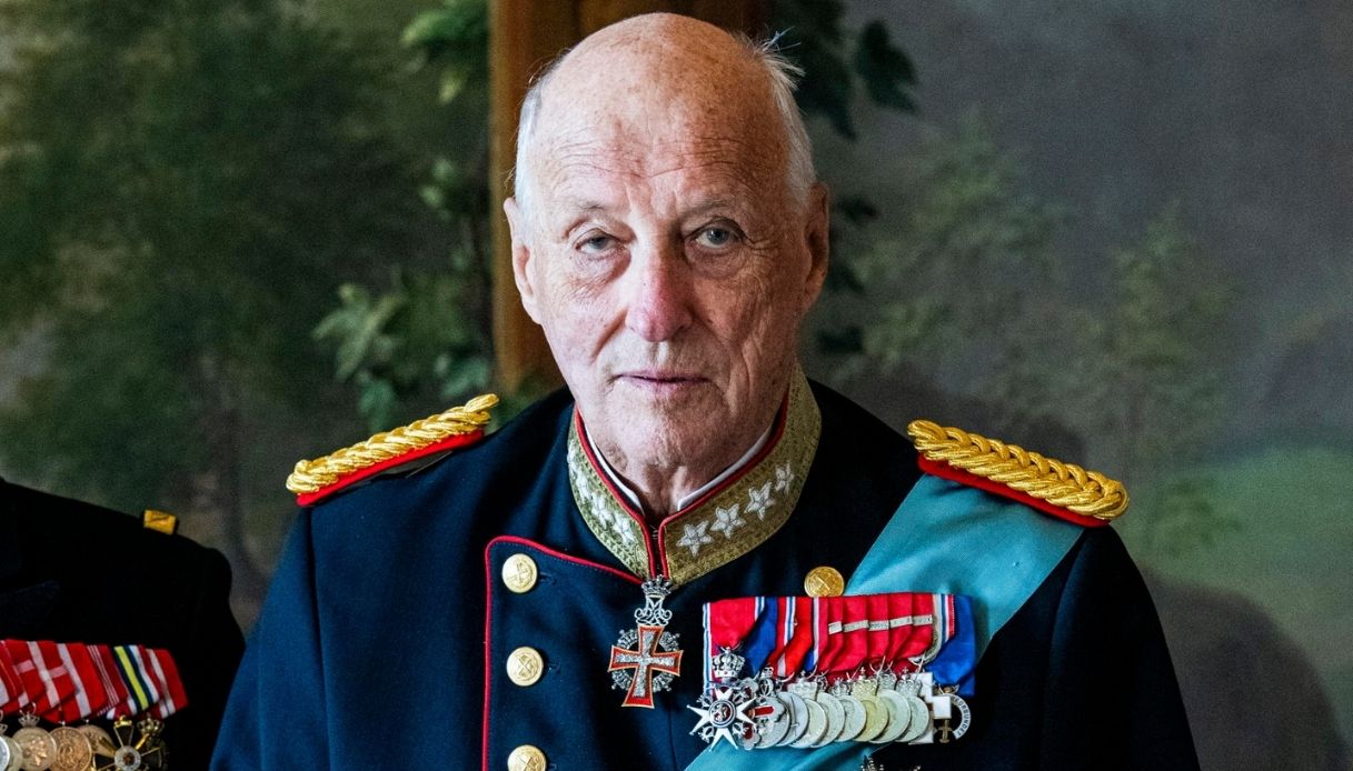https://wips.plug.it/cips/notizie.virgilio.it/cms/2026/08/morto-re-harald-v-di-norvegia.jpg