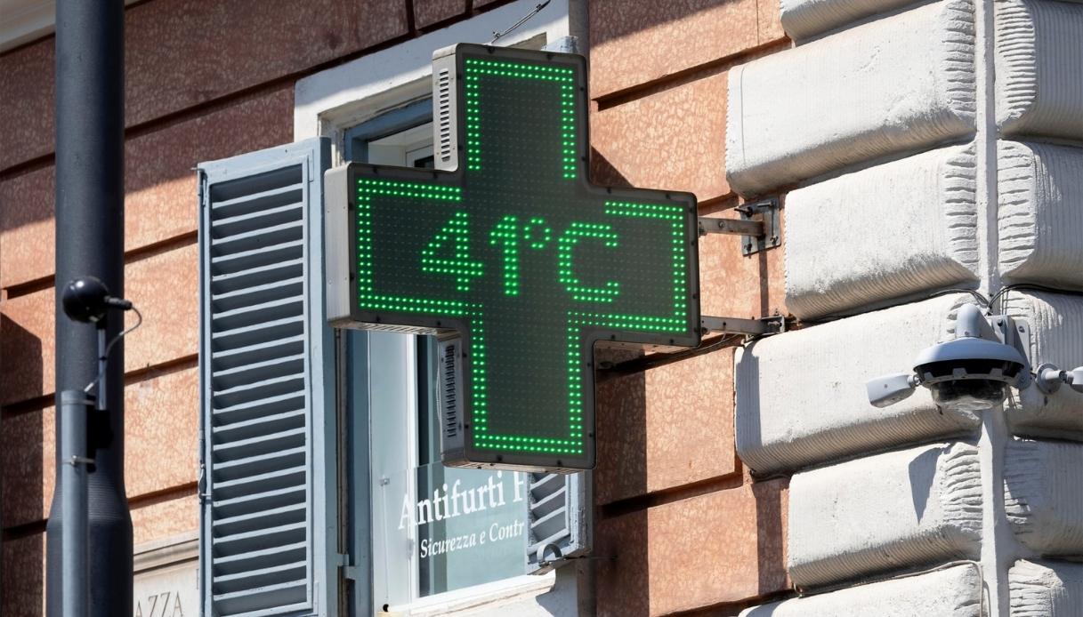 ondata di caldo temperature fino a 45 gradi sulle regioni del centro e del sud da Virgilio.it ondata di caldo temperature fino a 45 gradi sulle regioni del centro e del sud