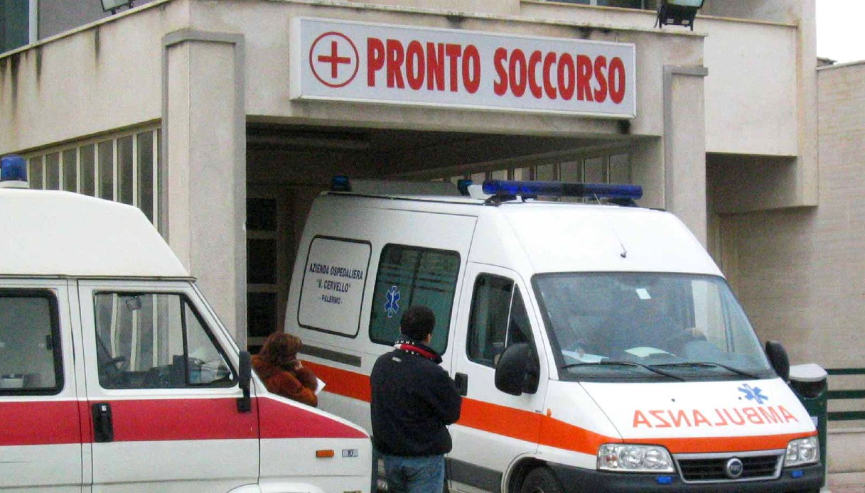 https://wips.plug.it/cips/notizie.virgilio.it/cms/2026/08/palermo-difterite.jpg