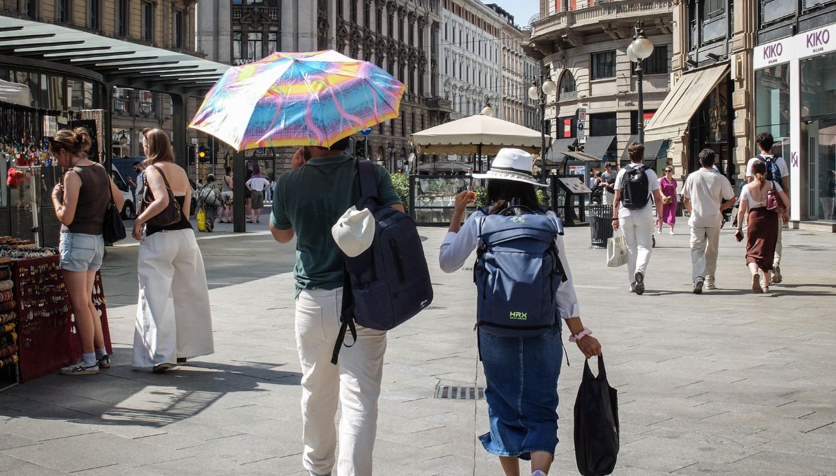 https://wips.plug.it/cips/notizie.virgilio.it/cms/2026/08/quinta-ondata-di-caldo.jpg