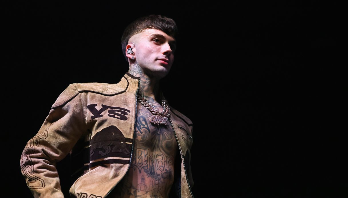 il trapper tony boy arrestato a milano nascondeva in casa droga e armi la perquisizione in diretta social da Virgilio.it il trapper tony boy arrestato a milano nascondeva in casa droga e armi la perquisizione in diretta social