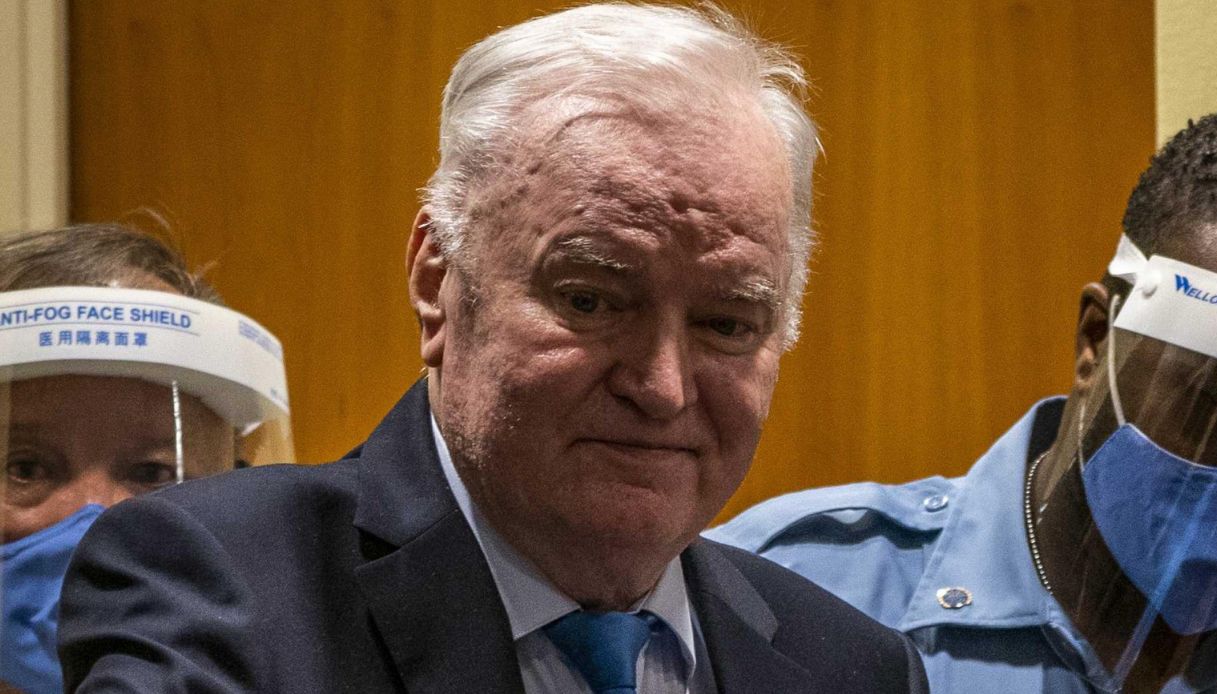 morto ratko mladic macellaio di srebrenica aveva chiesto la scarcerazione dopo la condanna all ergastolo da Virgilio.it morto ratko mladic macellaio di srebrenica aveva chiesto la scarcerazione dopo la condanna all ergastolo