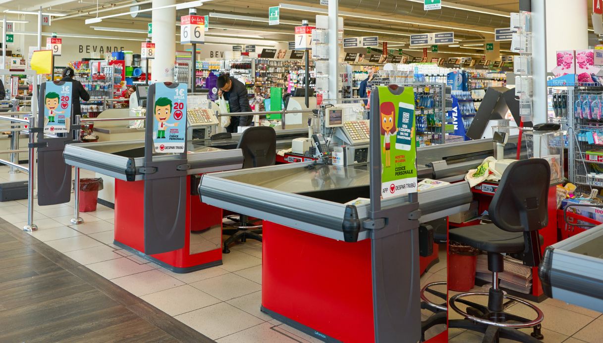 https://wips.plug.it/cips/notizie.virgilio.it/cms/2026/08/supermercati-aperti-ferragosto-2026.jpg