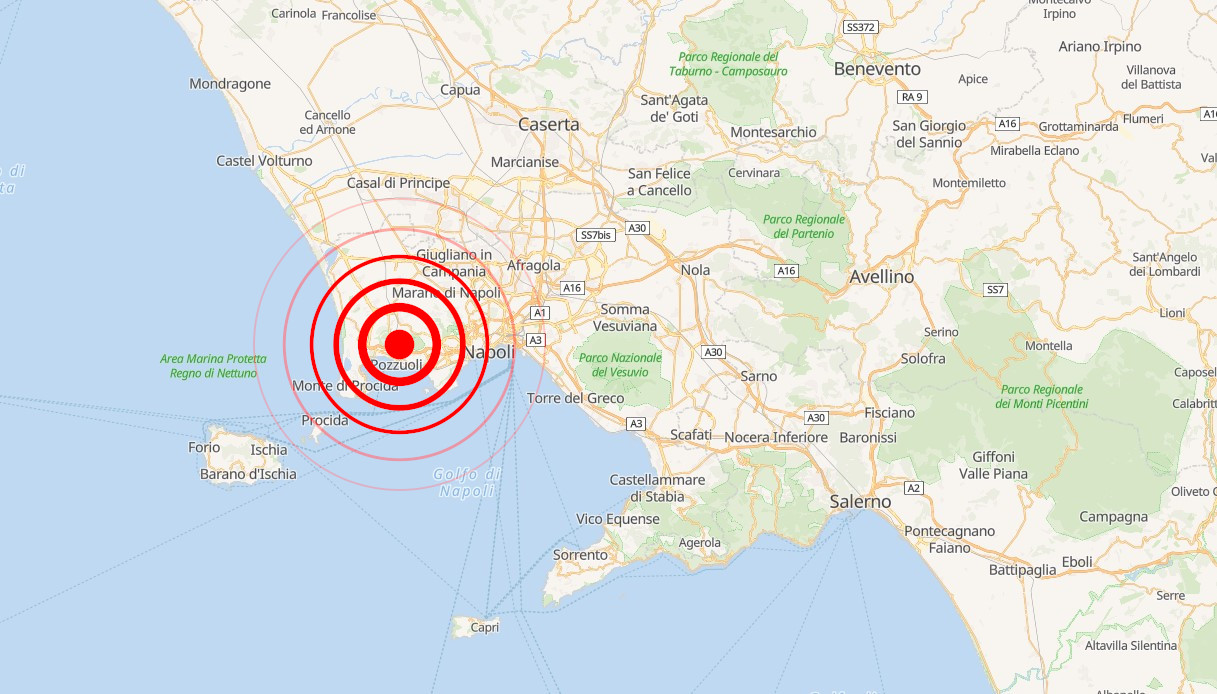 https://wips.plug.it/cips/notizie.virgilio.it/cms/2026/08/terremoto-campi-flegrei-napoli.jpg