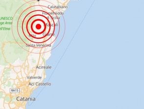Terremoto a Linguaglossa in provincia di Catania, sisma di magnitudo 3.9 ha divelto le strade