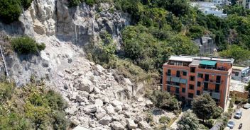 terremoto-napoli-campi-flegrei-esperto