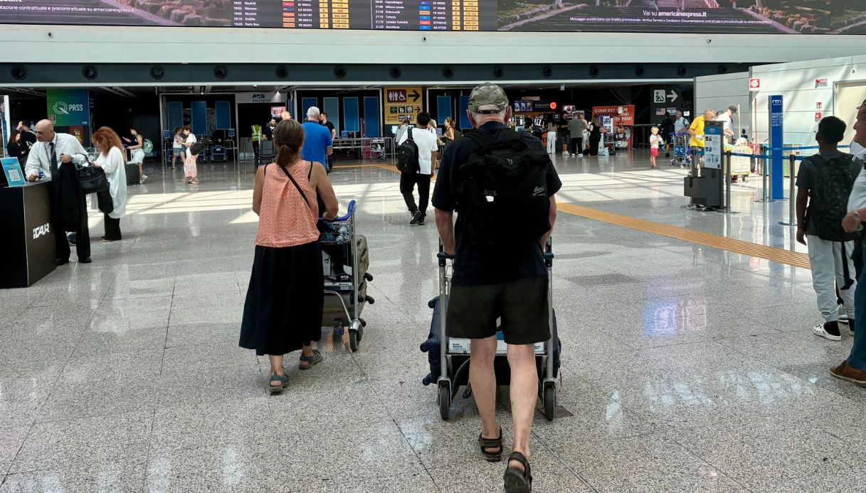 https://wips.plug.it/cips/notizie.virgilio.it/cms/2026/08/transfer-travel-vinted-viaggi-vacanze.jpg