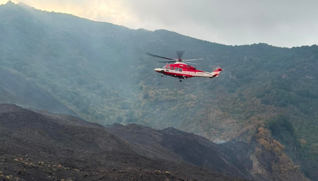 https://wips.plug.it/cips/notizie.virgilio.it/cms/2026/08/turista-morto-etna.jpg