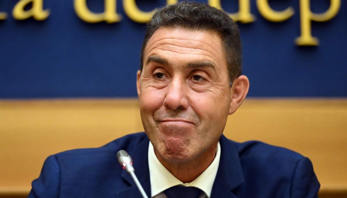 Vannacci attaccato dal Guardian, "posizioni ripugnanti e inaccettabili, canaglia