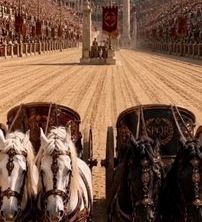 Vannacci gladiatore, il nuovo video AI è una provocazione a Renzi: 