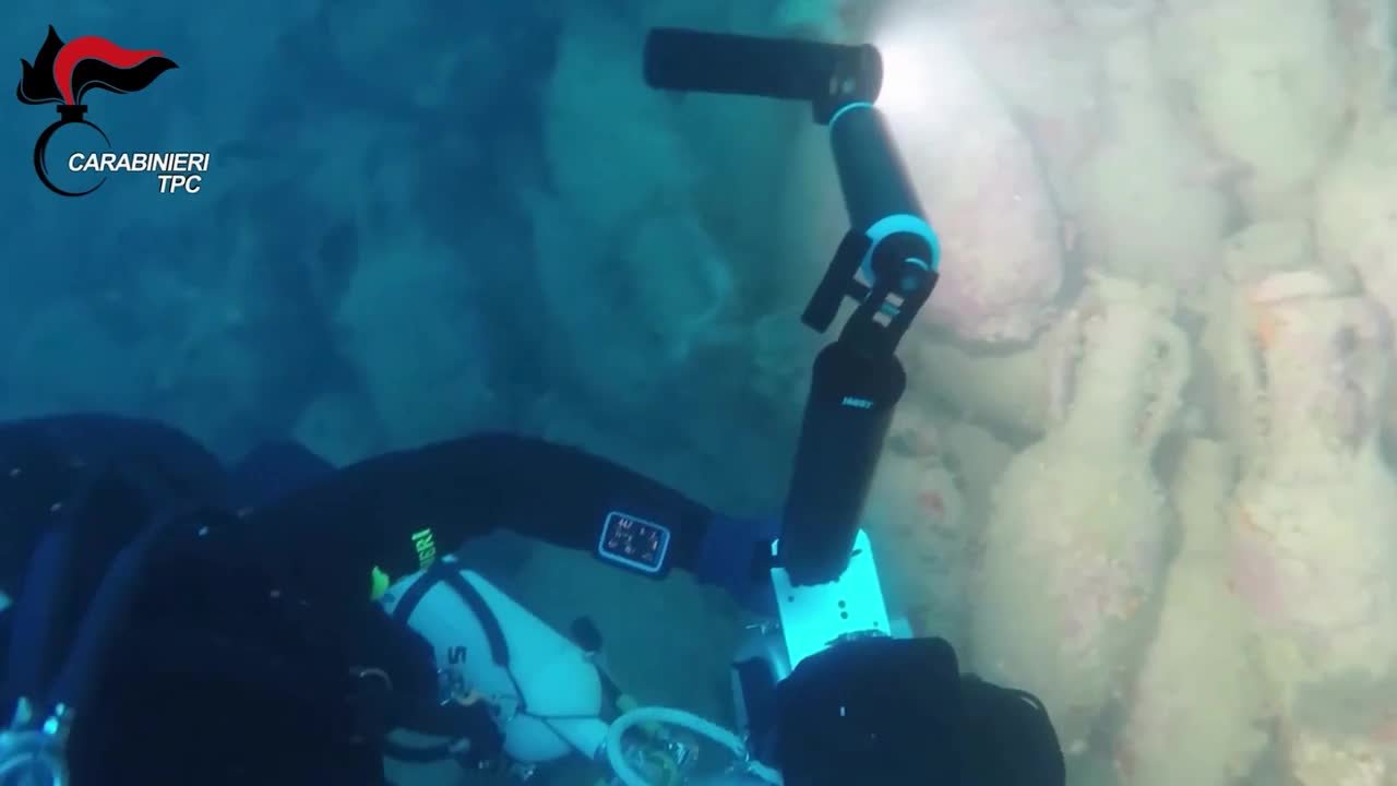 https://wips.plug.it/cips/notizie.virgilio.it/cms/2026/08/video_bc6403048589112.jpg