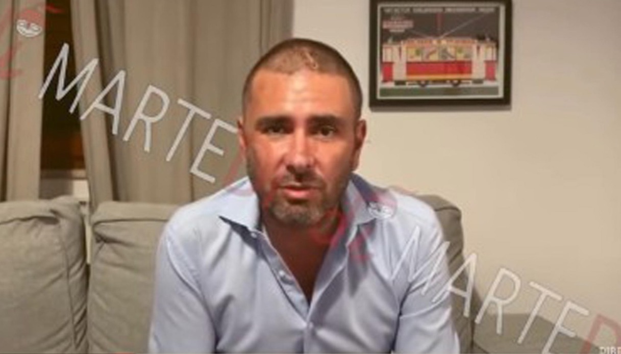https://wips.plug.it/cips/notizie.virgilio.it/cms/2026/09/alessandro-di-battista-tumore.jpg