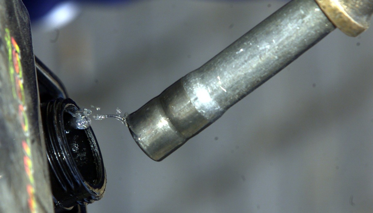 taglio sconto accise sul diesel scende a 5 centesimi un pieno di gasolio pu242 costare fino a 3 euro in pi249 da Virgilio.it taglio sconto accise sul diesel scende a 5 centesimi un pieno di gasolio pu242 costare fino a 3 euro in pi249