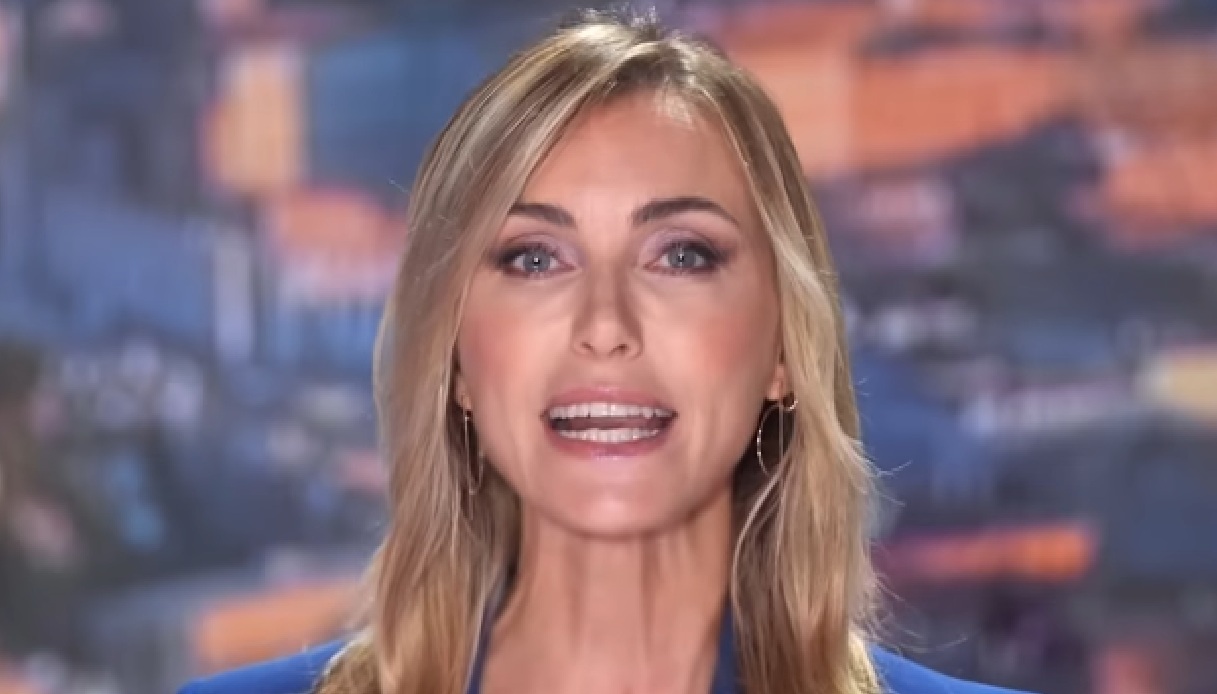 Bestemmia in diretta tv a Diario del Giorno durante l'intervista, la reazione di Sabrina Scampini: "Scusate"