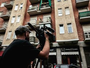 Cadavere in una casa di via Tommaso Gulli in Borgo Vittoria a Torino, possibile omicidio: fermati due giovani