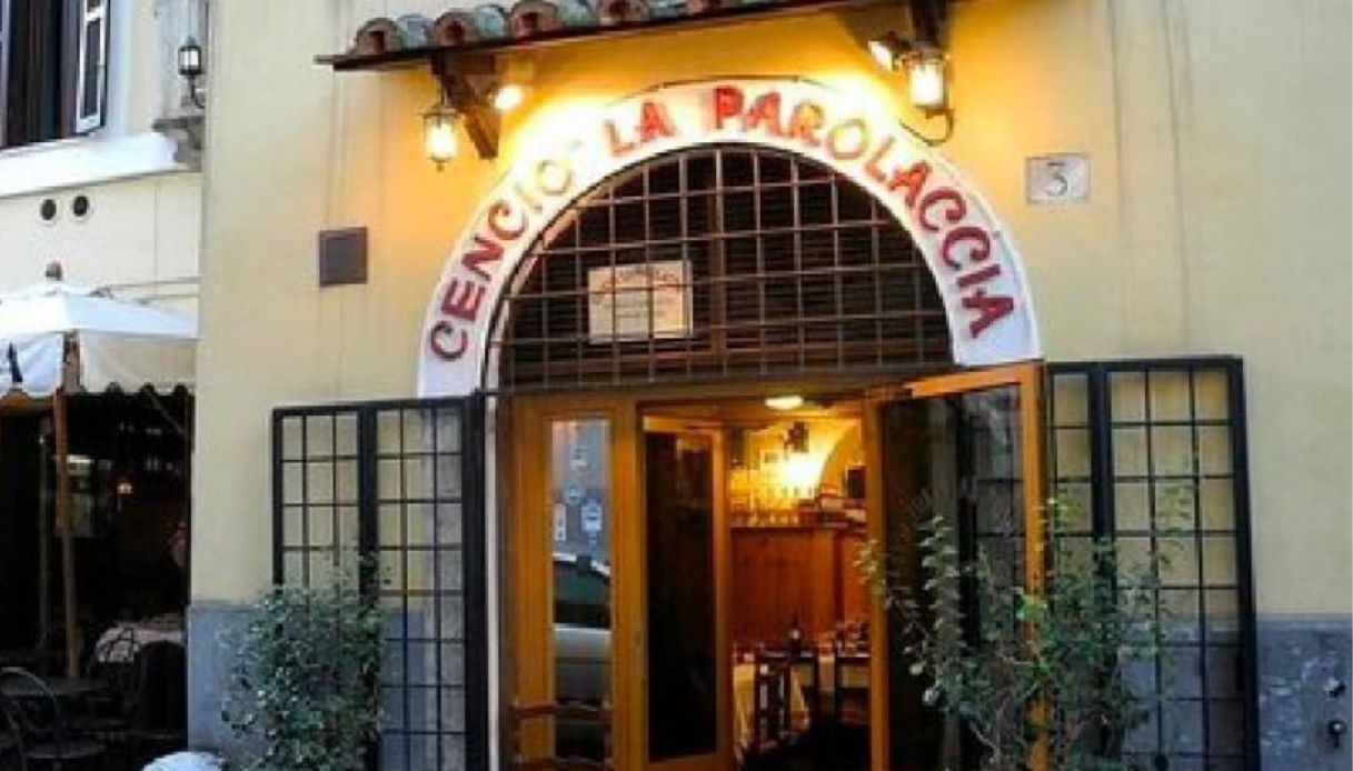 cencio la parolaccia chiuso a roma per impianto elettrico non a norma il ristorante 232 apparso in vari film da Virgilio.it cencio la parolaccia chiuso a roma per impianto elettrico non a norma il ristorante 232 apparso in vari film