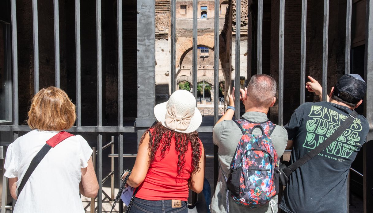 colosseo chiuso fino a sabato 26 settembre dopo la morte di andrea moretti in corso verifiche sui lavoratori da Virgilio.it colosseo chiuso fino a sabato 26 settembre dopo la morte di andrea moretti in corso verifiche sui lavoratori