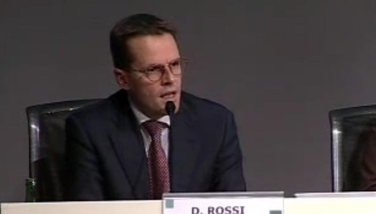 david rossi dalla perizia l ipotesi dell intimidazione gli aggressori l avrebbero tenuto prima che cadesse da Virgilio.it david rossi dalla perizia l ipotesi dell intimidazione gli aggressori l avrebbero tenuto prima che cadesse