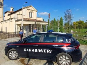 Donna accoltellata dall'ex a Bergamo, il video del vicino di casa: 