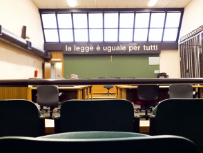 Zia lascia 800 mila euro in eredità a un solo nipote, gli altri insorgono ma la perizia valida il testamento