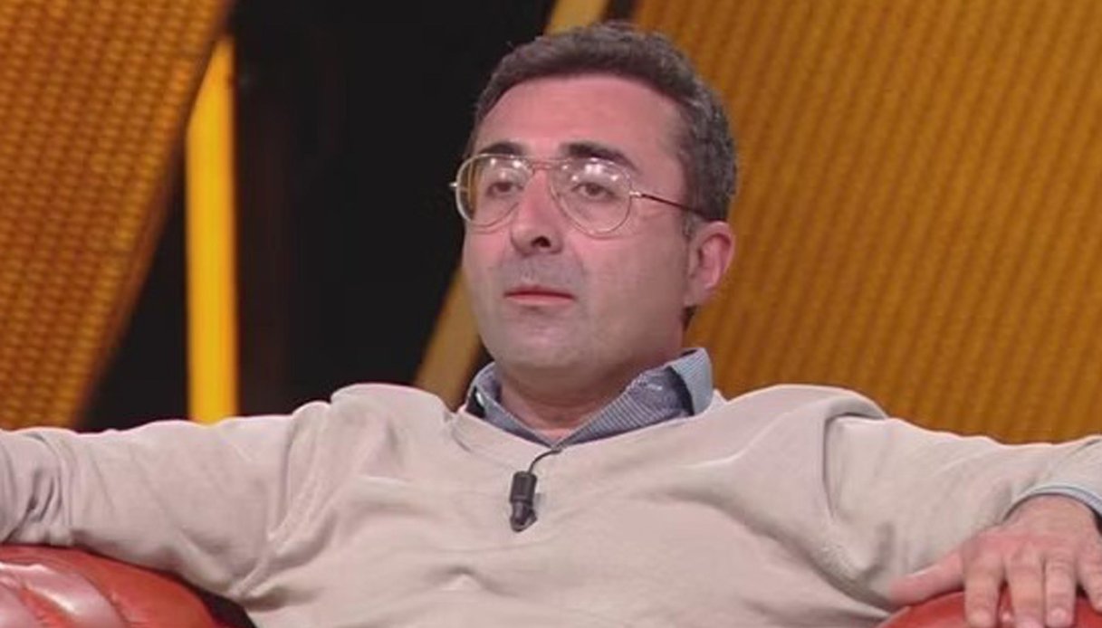 tomba profanata tensione tra francesco dolci e carmelo abbate per il messaggio su un forum su pamela genini da Virgilio.it tomba profanata tensione tra francesco dolci e carmelo abbate per il messaggio su un forum su pamela genini