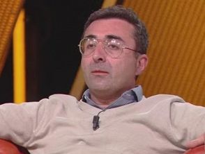 Tomba profanata, tensione tra Francesco Dolci e Carmelo Abbate per il messaggio su un forum su Pamela Genini