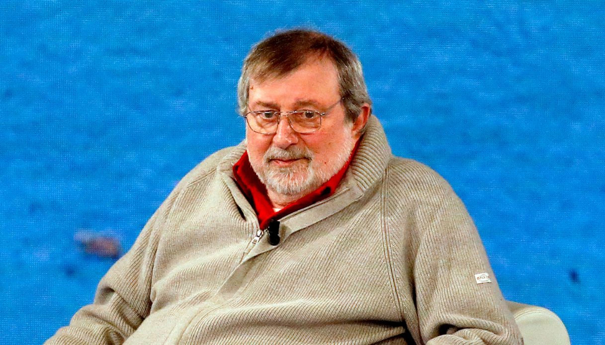 https://wips.plug.it/cips/notizie.virgilio.it/cms/2026/09/francesco-guccini-testamento-moglie-figlia.jpg