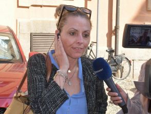 Garlasco, Giada Bocellari si rifiuta di rispondere alle domande dell'inviato di Quarto Grado: il motivo