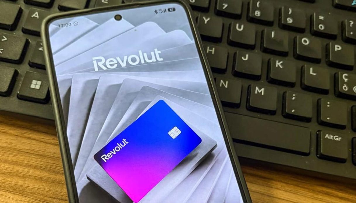 hacker di revolut chiede un riscatto agli utenti colpiti nell attacco almeno 15 italiani dati in vendita da Virgilio.it hacker di revolut chiede un riscatto agli utenti colpiti nell attacco almeno 15 italiani dati in vendita