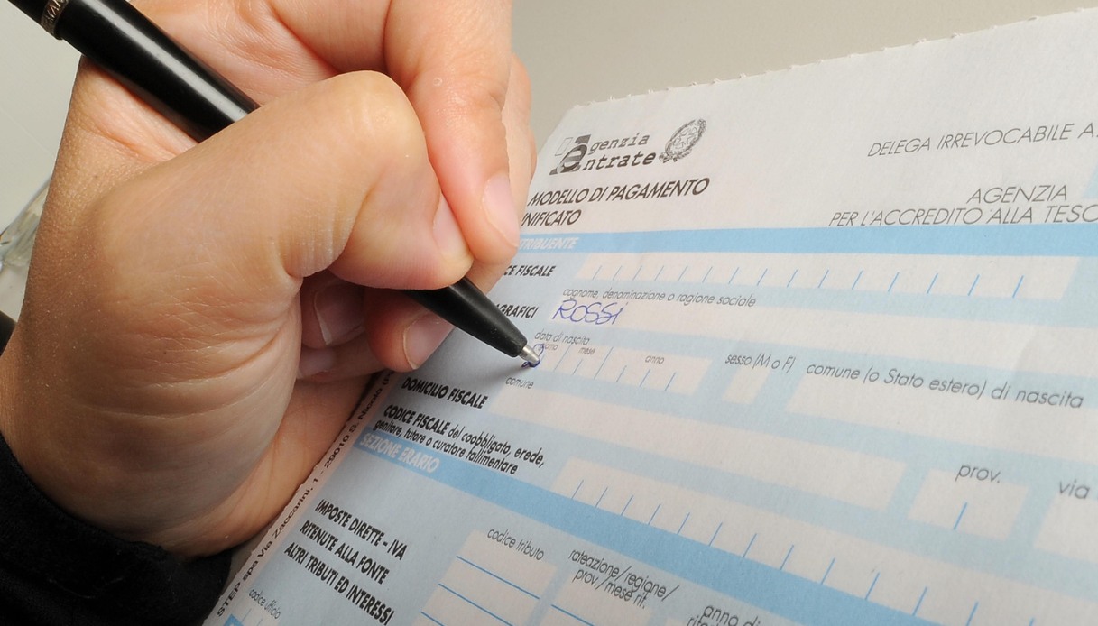 imu e tari nuove regole imposta sulla casa solo online e tassa sui rifiuti da aggiornare entro 90 giorni da Virgilio.it imu e tari nuove regole imposta sulla casa solo online e tassa sui rifiuti da aggiornare entro 90 giorni