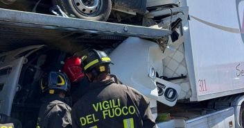 Incidente A1 camion frigo un morto