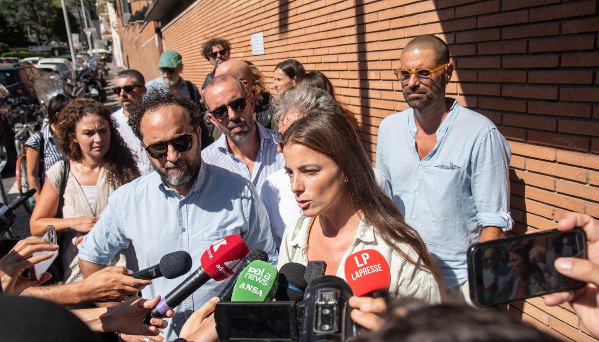 https://wips.plug.it/cips/notizie.virgilio.it/cms/2026/09/inviati-report-giulia-innocenzi-piervincenzi-presutti.jpg