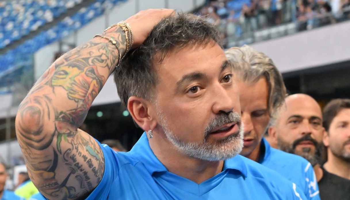 ipomania cos 232 la malattia dell ex calciatore lavezzi legata al disturbo bipolare il motivo dei tremori da Virgilio.it ipomania cos 232 la malattia dell ex calciatore lavezzi legata al disturbo bipolare il motivo dei tremori