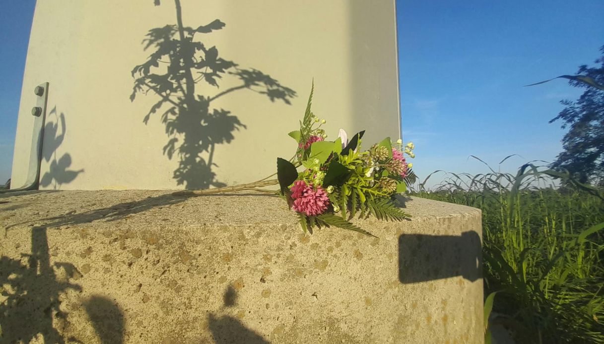 jacopo trabattoni morto a 15 anni folgorato da un traliccio a lodi la famiglia smentisce la sfida social da Virgilio.it jacopo trabattoni morto a 15 anni folgorato da un traliccio a lodi la famiglia smentisce la sfida social
