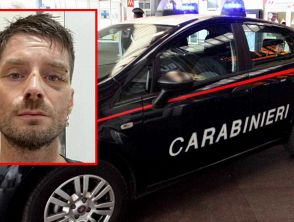 Luca Burini direttore di Novella 2000 picchiato all'alba a Milano da tre ragazzi, 
