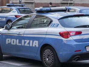 Uccide la madre a Centocelle, dalla bugia sulla birra all'aggressione del 16enne che ha chiamato i soccorsi