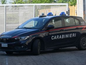 Milano, abusata dall'amico di famiglia con cui si era fermata in hotel e che doveva riaccompagnarla a casa