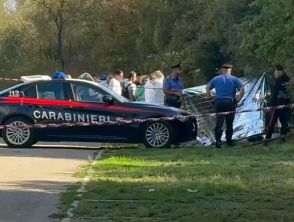 Il 40enne Mirko Frescucci trovato morto nel parcheggio dell'ospedale di Arezzo dopo una serata al bar