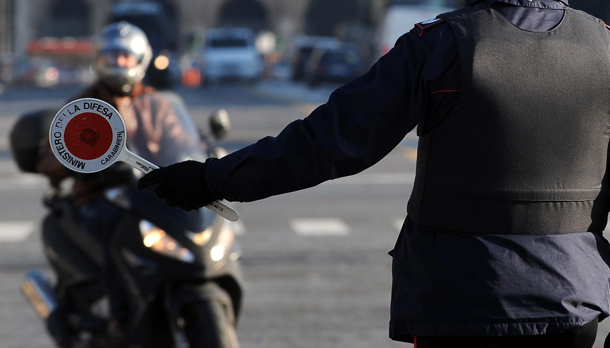 multa per bestemmia a venezia davanti alla polizia ragazzo in scooter punito con una sanzione da 102 euro da Virgilio.it multa per bestemmia a venezia davanti alla polizia ragazzo in scooter punito con una sanzione da 102 euro