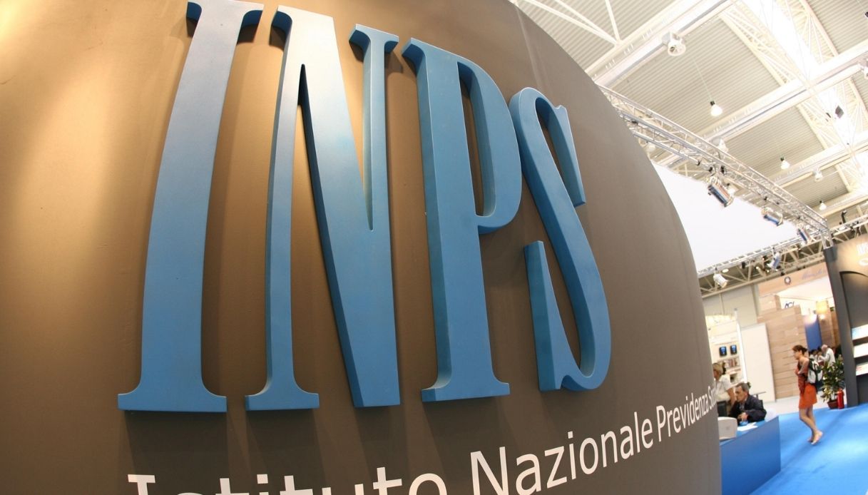Pensionati e beneficiari Inps ricevono i pagamenti a settembre 2026