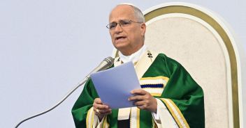 papa-lourdes