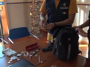Truffa choc a Novara a una coppia di anziani, finto carabiniere ruba 30mila euro: arrestato